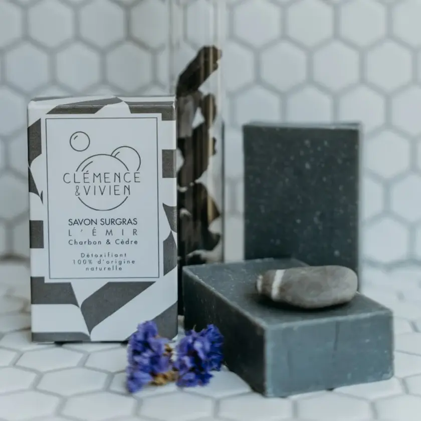 Jabón Detox con Carbón Activo y Cedro (100g)